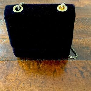 Black velvet formal clutch purse with chain in or out